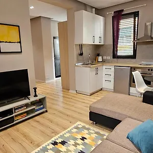 Apartament La Casetta, Tirana