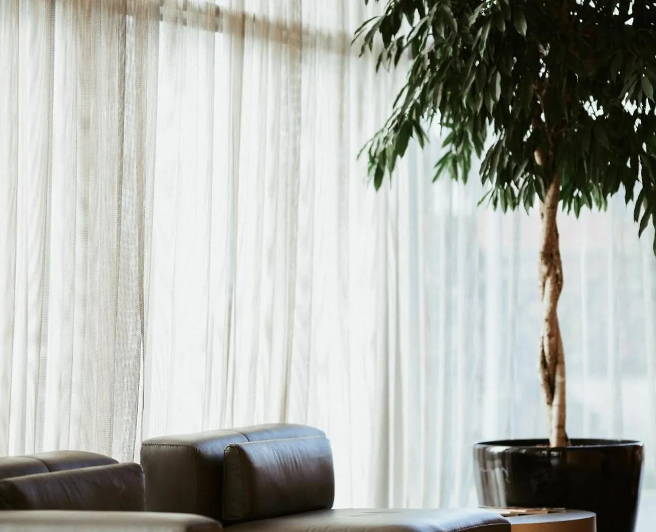 Marinaj Hotel & Spa Tirana 4*,