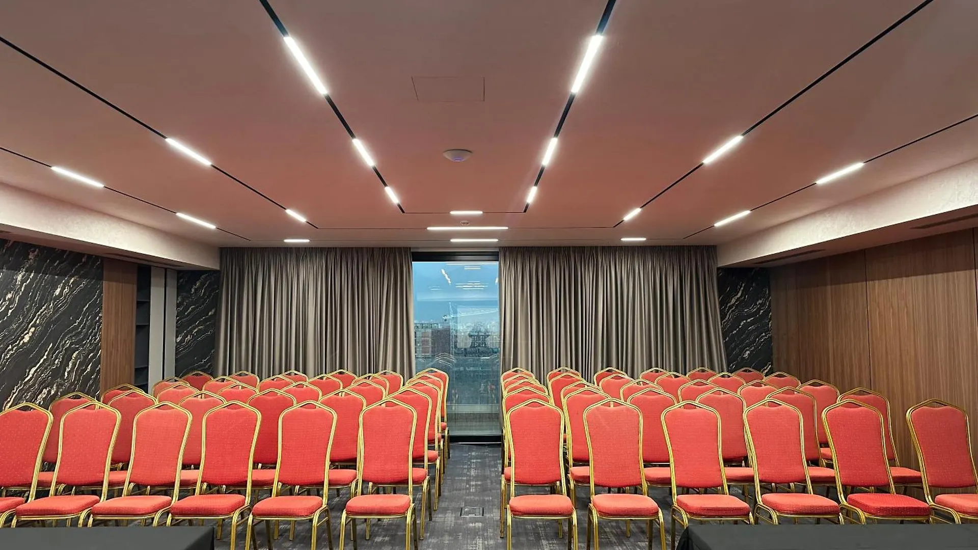 Marinaj Hotel & Spa Tirana